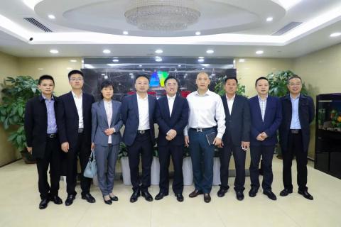 明光市市委书记被天辰娱乐企业文化深深感动 | 深入沟通合作空间广阔