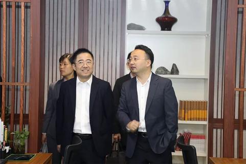 明光市市委书记被天辰娱乐企业文化深深感动 | 深入沟通合作空间广阔